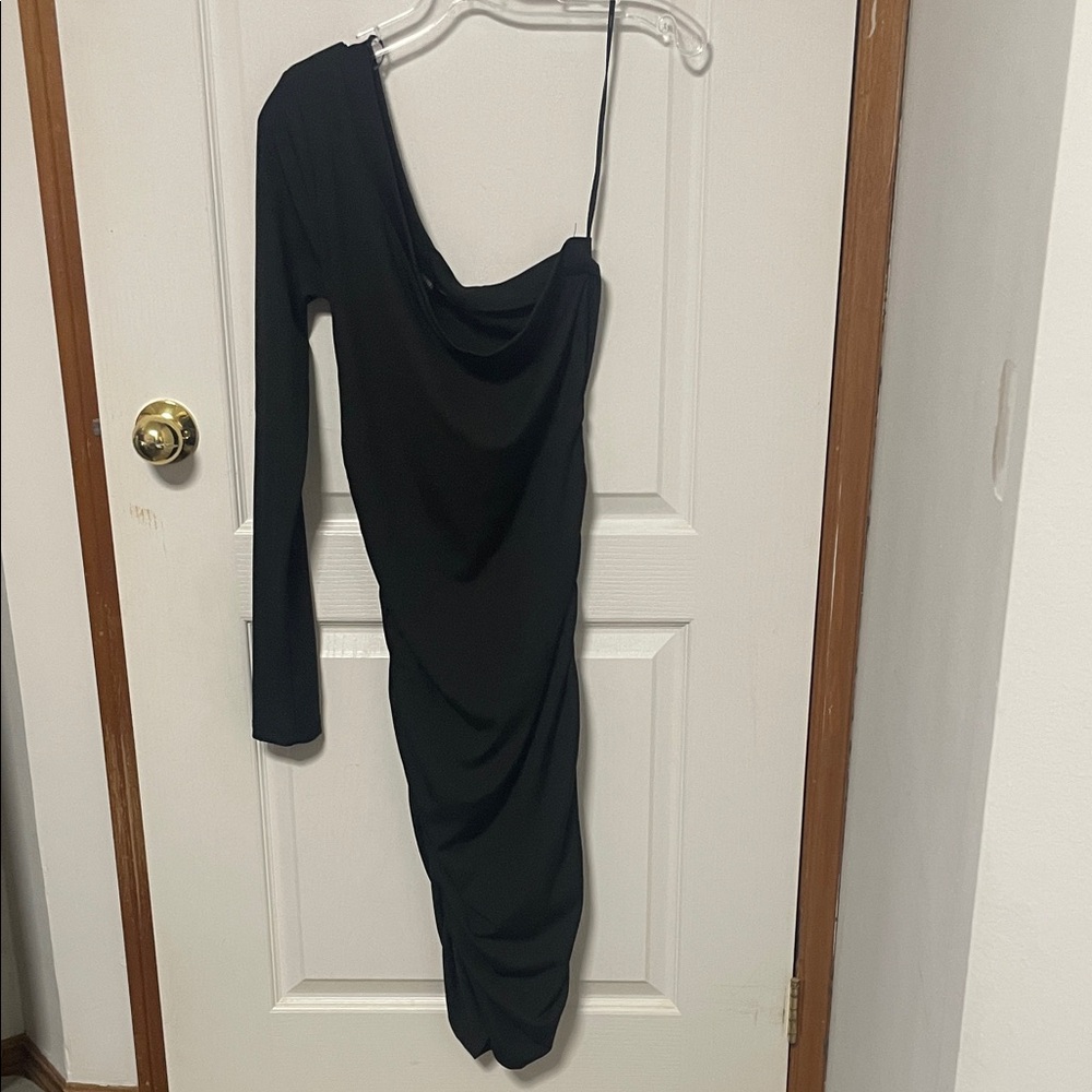 Forever 21 Elegant Black One-Shoulder Dress
